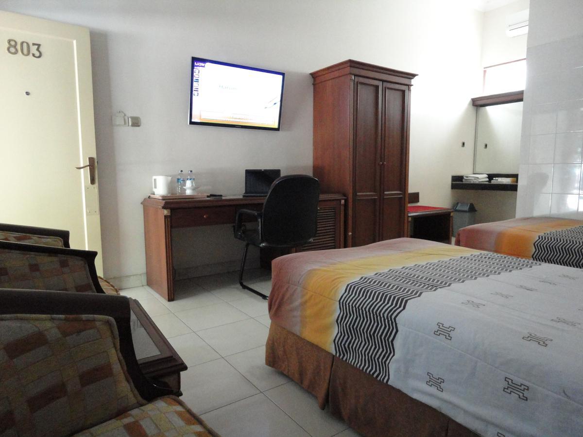 Langensari Hotel Cirebon Exterior foto