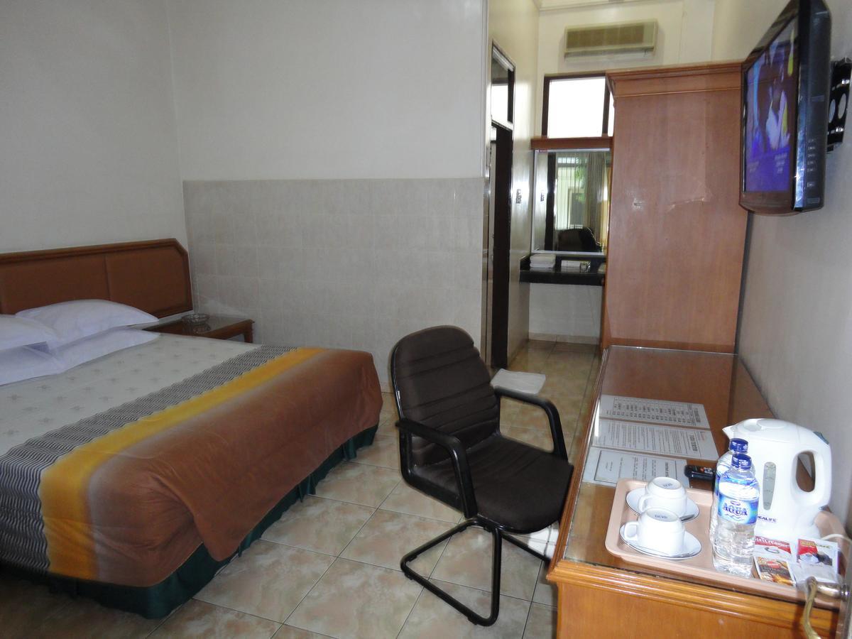Langensari Hotel Cirebon Exterior foto
