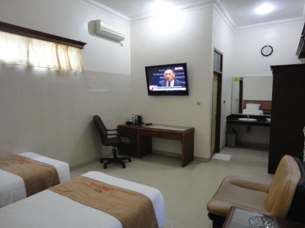 Langensari Hotel Cirebon Exterior foto